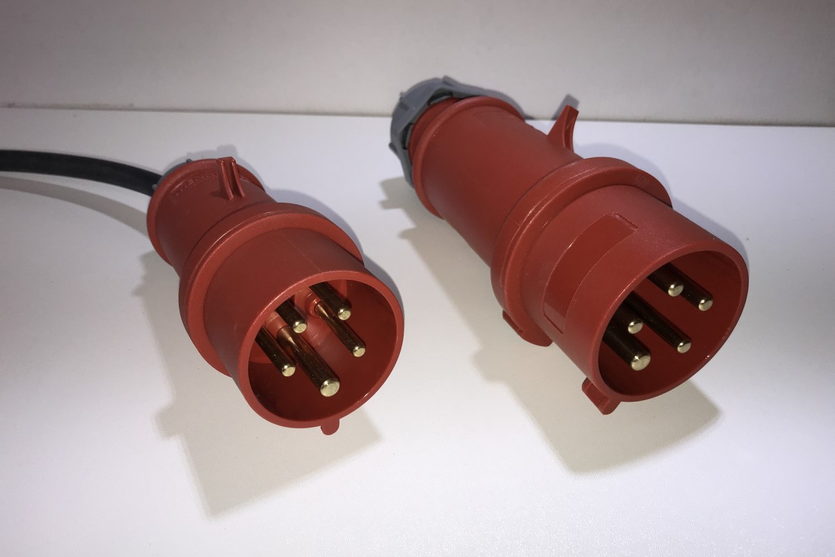 Starkstrom 16 Oder 32 Ampere Unterschied CEE-Adapter 16/32 Ampere: zweimal Risiko | Sicherheits-Berater